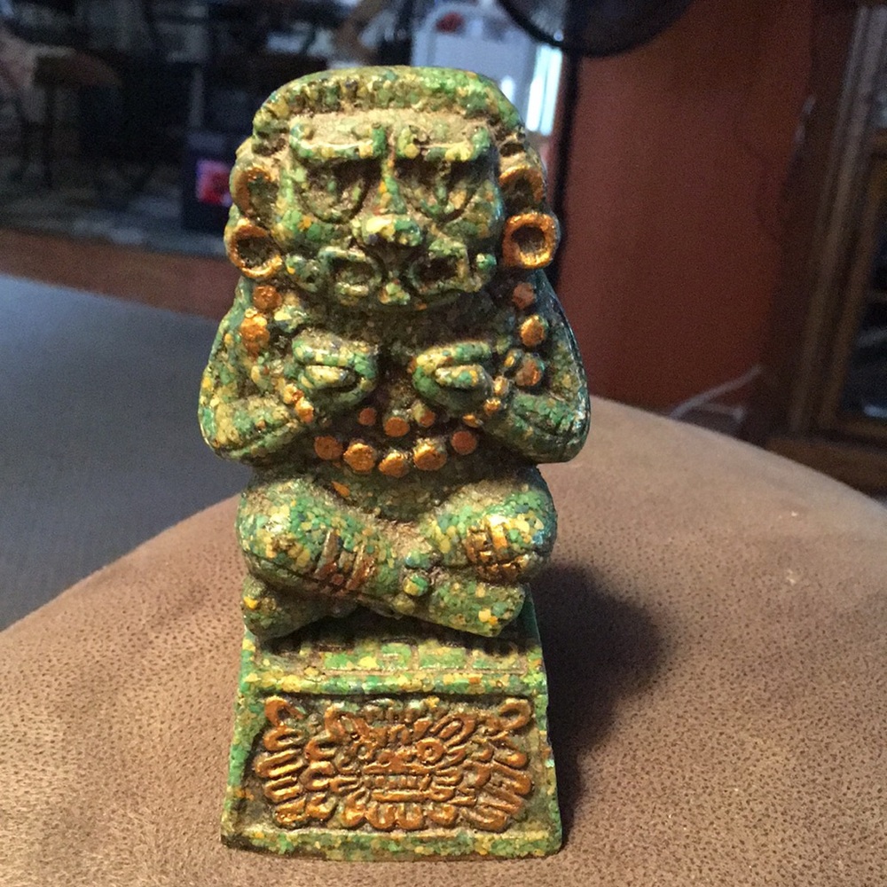 El Arte Azteca Figure